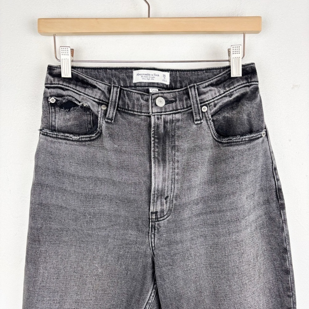 Abercrombie & Fitch Gray Ankle Straight Ultra High Rise Jeans Sz 26/2 - Picture 3 of 7